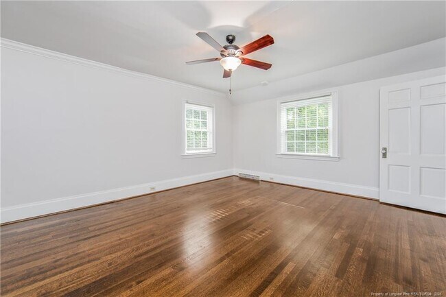 Building Photo - 220 Bradford Ave