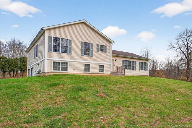 Building Photo - 98 Black Creek Rd