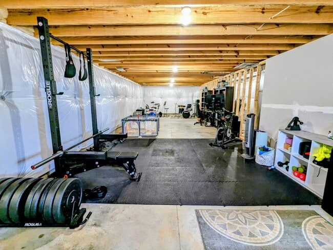 Building Photo - 241 Butterfield Dr