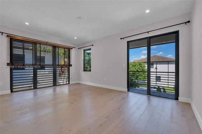 Building Photo - 8217 NW 46th St