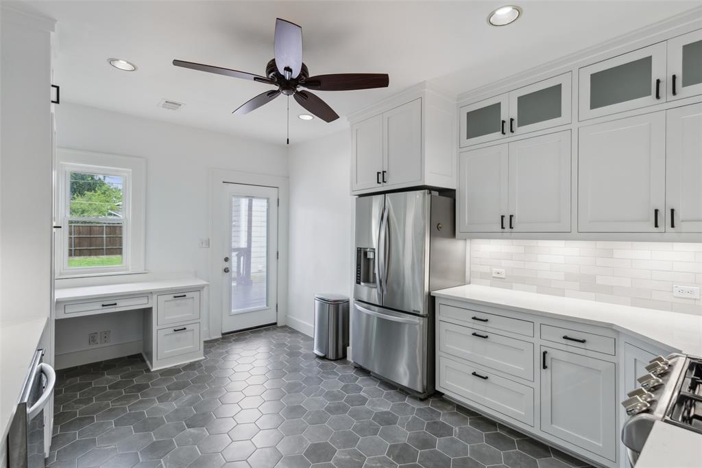 Building Photo - 5839 Goliad Ave