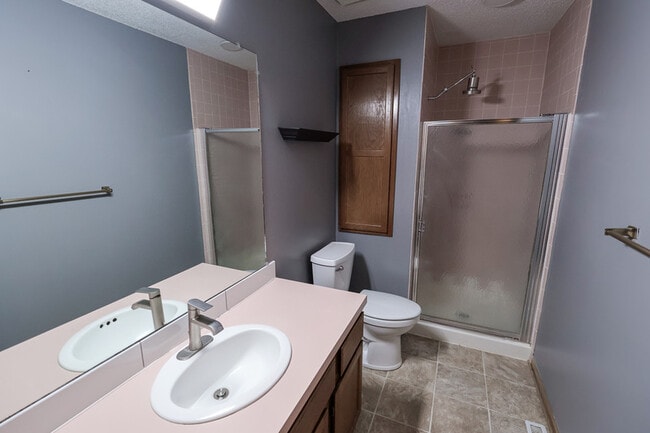 Building Photo - 5500 S 31st St