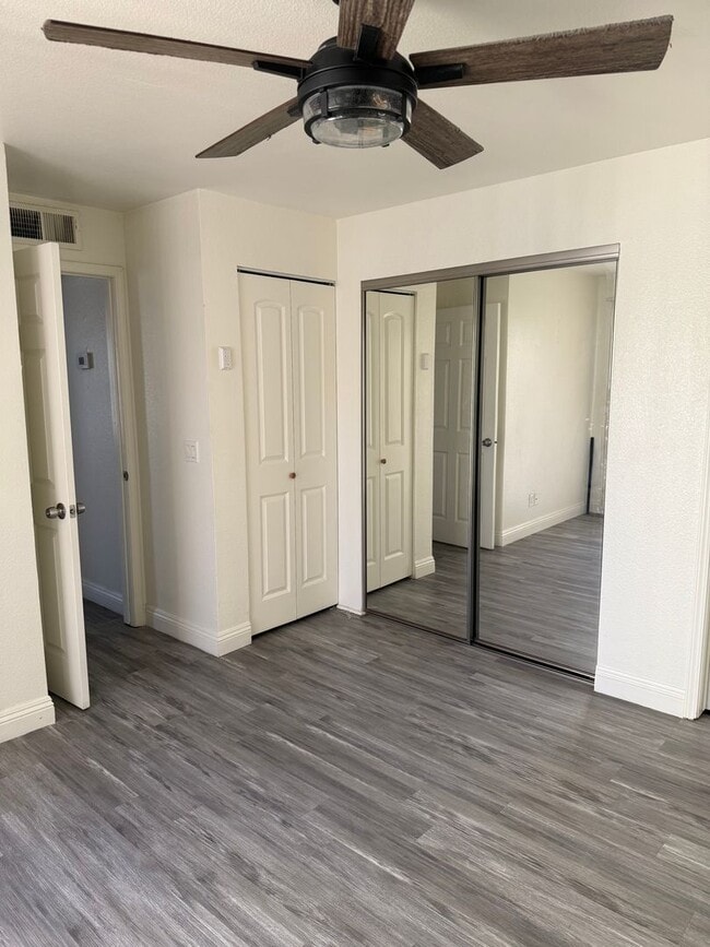 Building Photo - Beautiful 2-Bedroom Condo with Fireplace & Community Pool Near Cheyenne Freeway