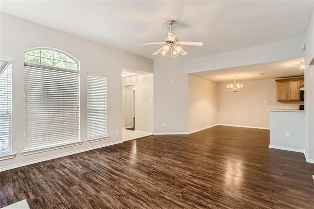 Building Photo - 704 Ashbrook Dr