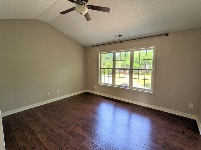 Building Photo - Home at Hedingham