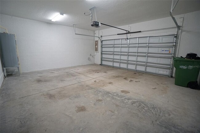 Building Photo - 3124 W Azeele St