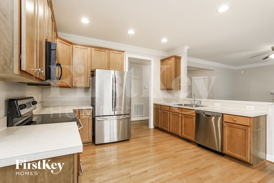 Building Photo - 5605 Catskill Ct