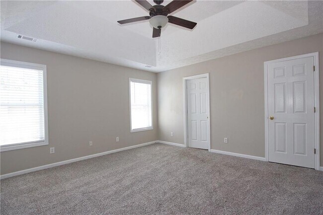 Building Photo - 3292 Shady Valley Ct SW