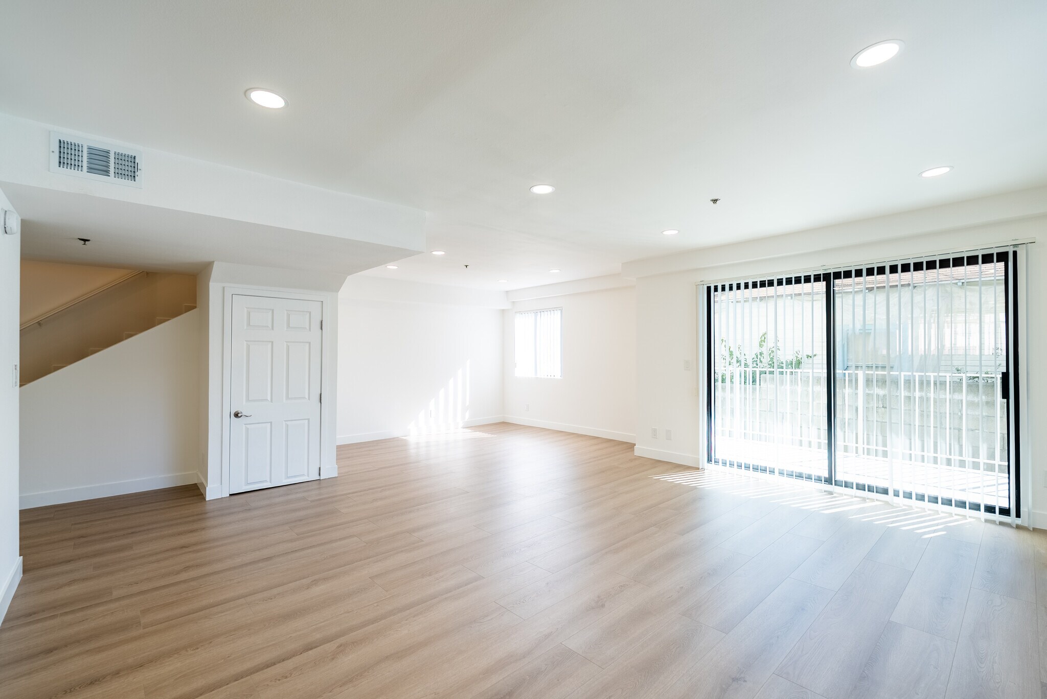 Building Photo - 123 S Roosevelt Ave