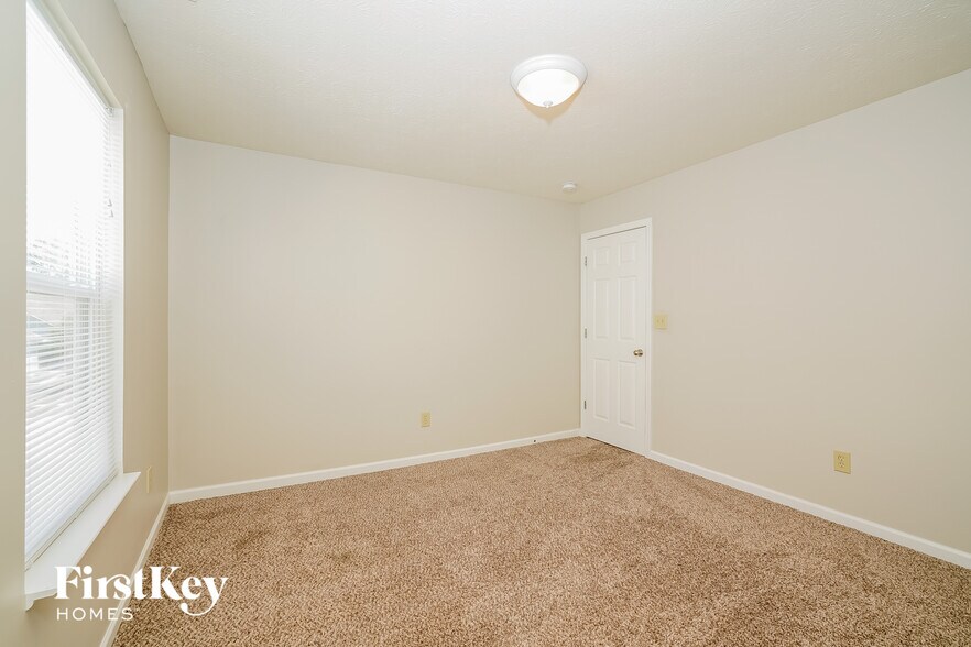 Building Photo - 881 Briarstone Dr