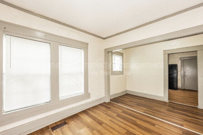 Building Photo - 8036 4th Ave N