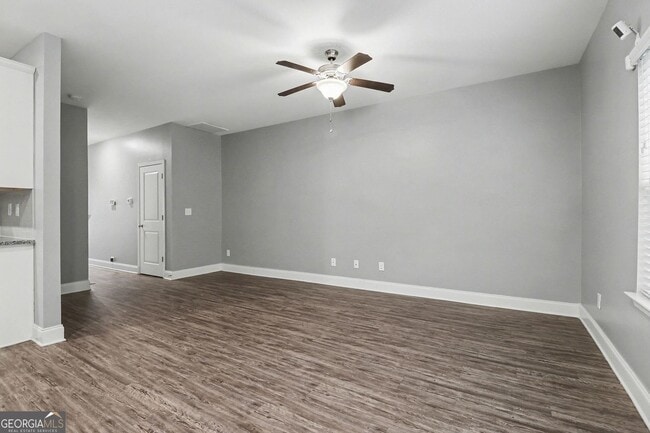 Building Photo - 7051 Fringe Flower Dr