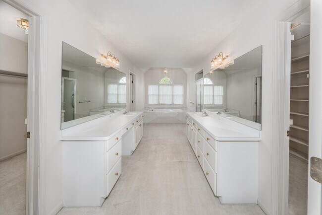 Building Photo - 49301 Quail Run Ct