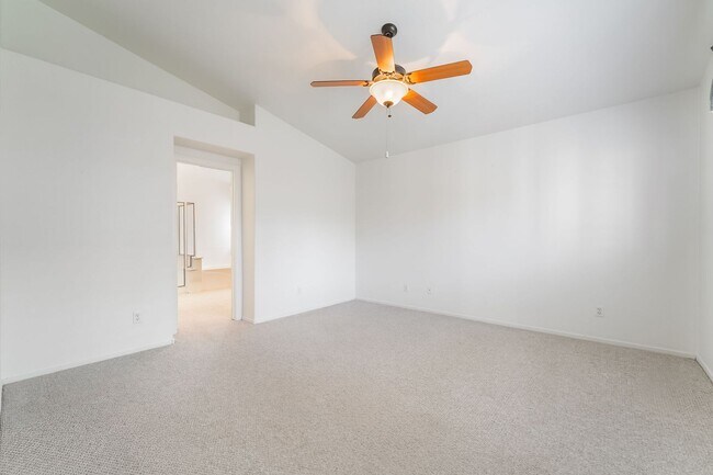 Building Photo - 2141 Hidden Ranch Terrace