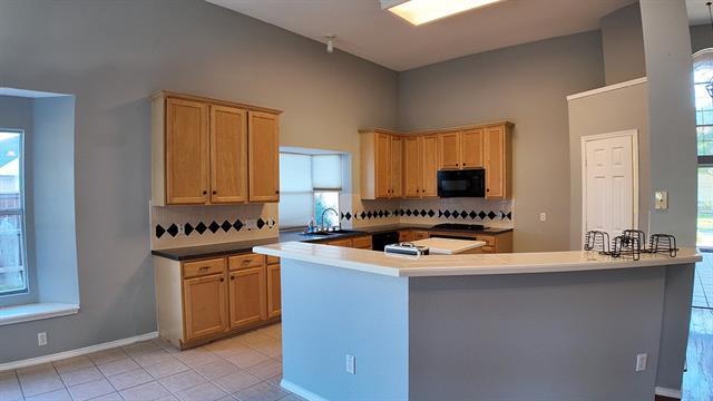 Building Photo - 1519 Yorkshire Dr
