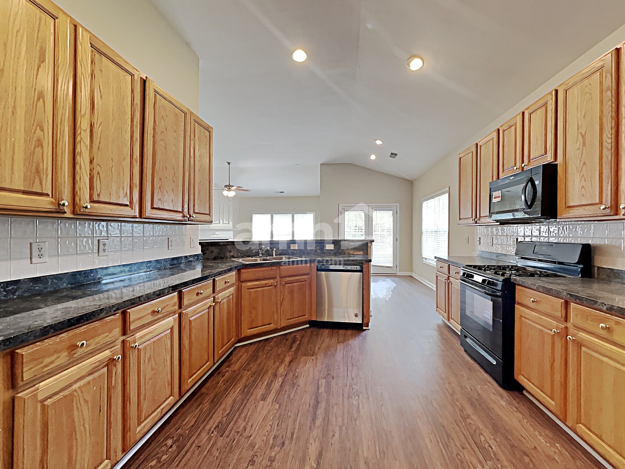 Building Photo - 7604 Cole Ln