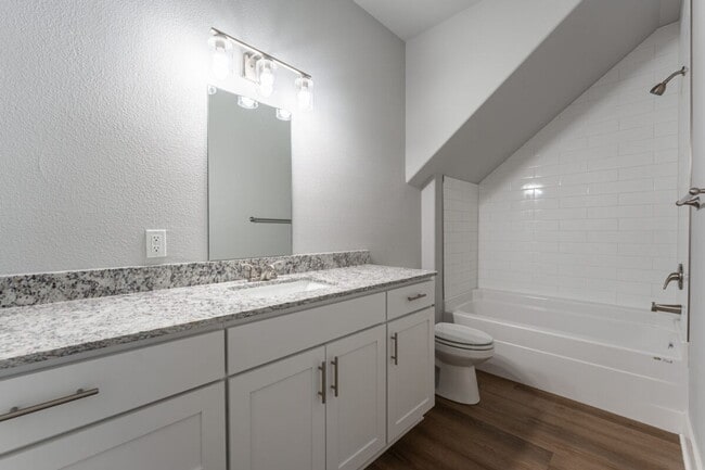 Building Photo - New 3 BR/3 Bath Home