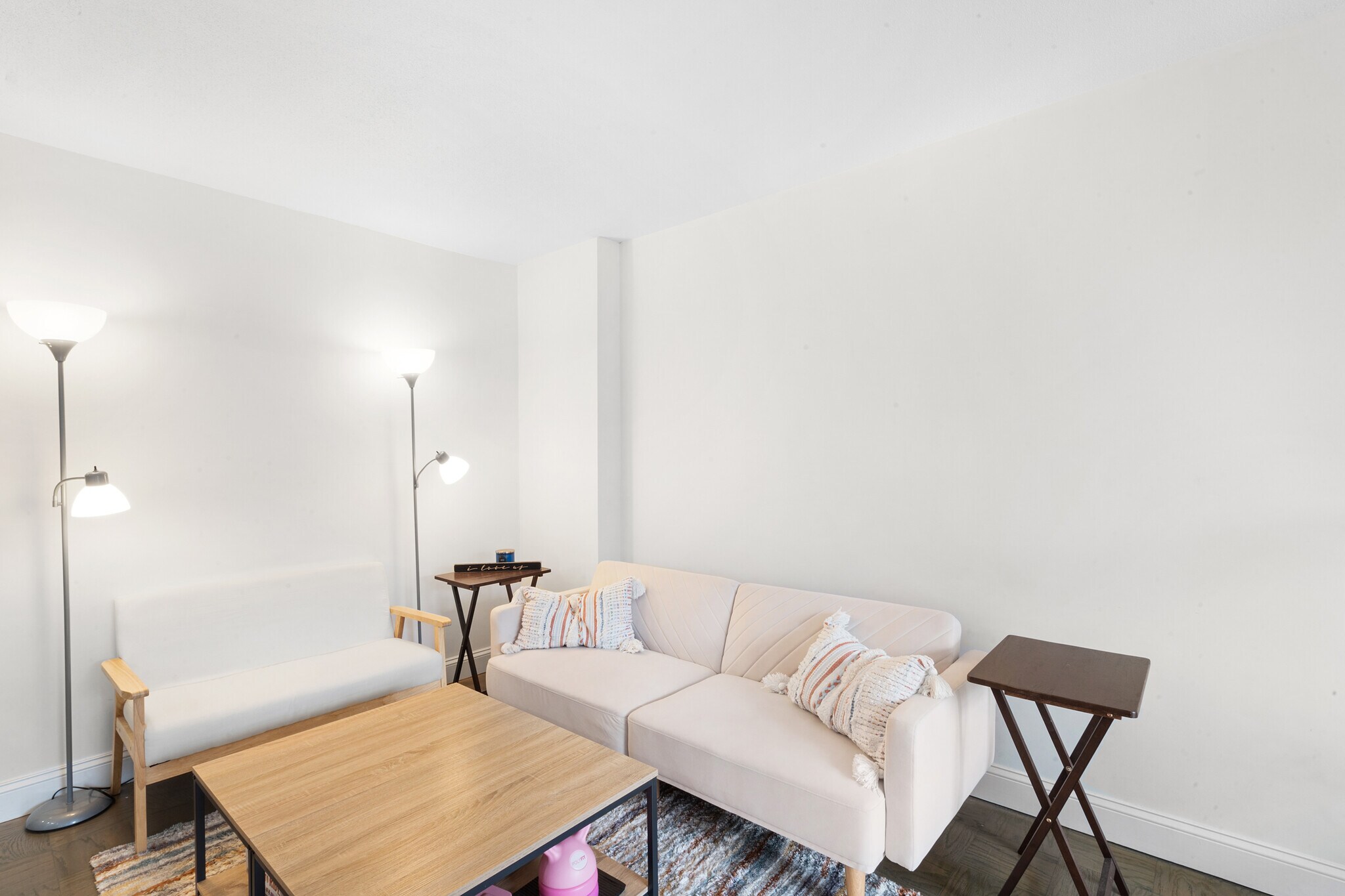 Building Photo - 201 Saint Pauls Ave