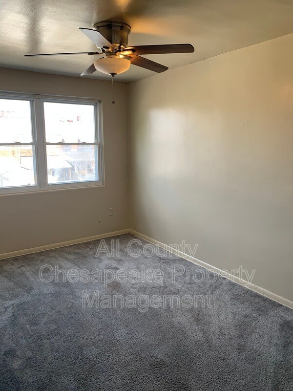 Building Photo - 4005 St Monica Dr