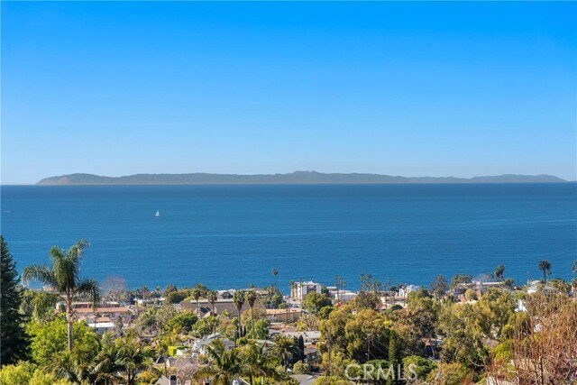 Building Photo - 875 Coast View Dr