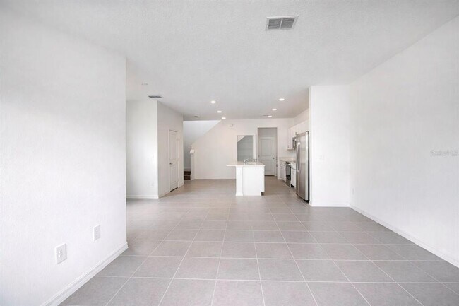 Building Photo - 3396 Lapis Lk Dr