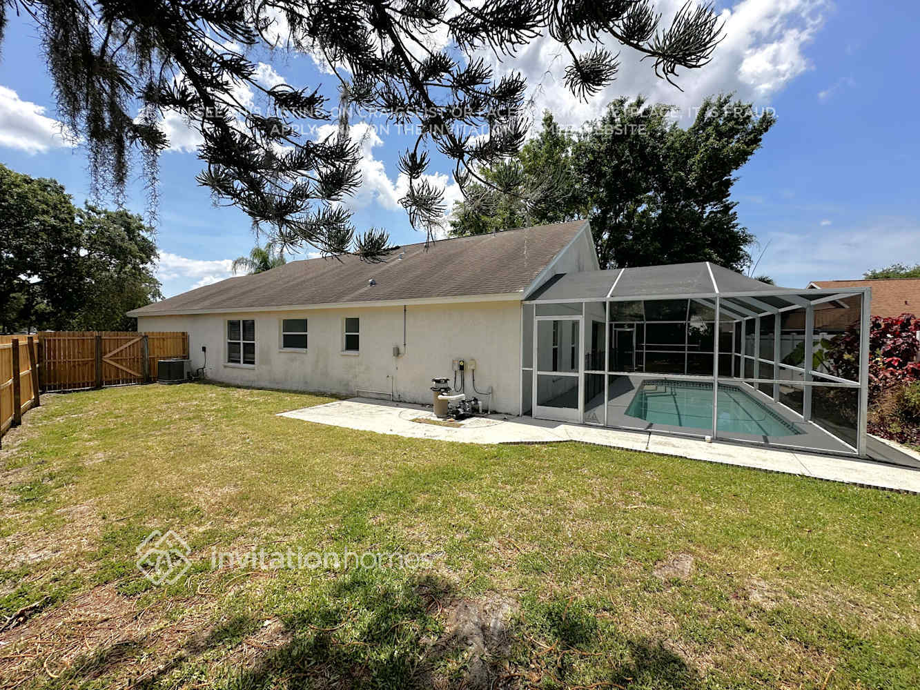 Building Photo - 7221 49th Pl E