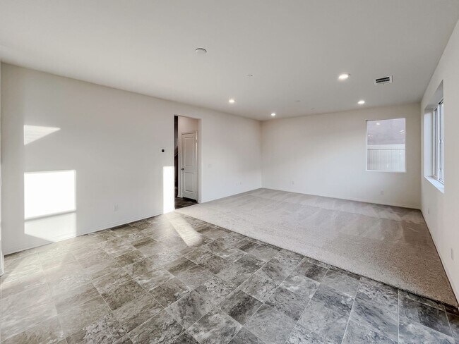 Building Photo - NEWER CONSTRUCTION ~SOLAR~ 3 BED 3 BATH BE...