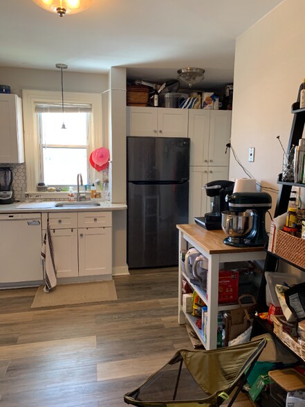 Building Photo - 130 Elmgrove Ave