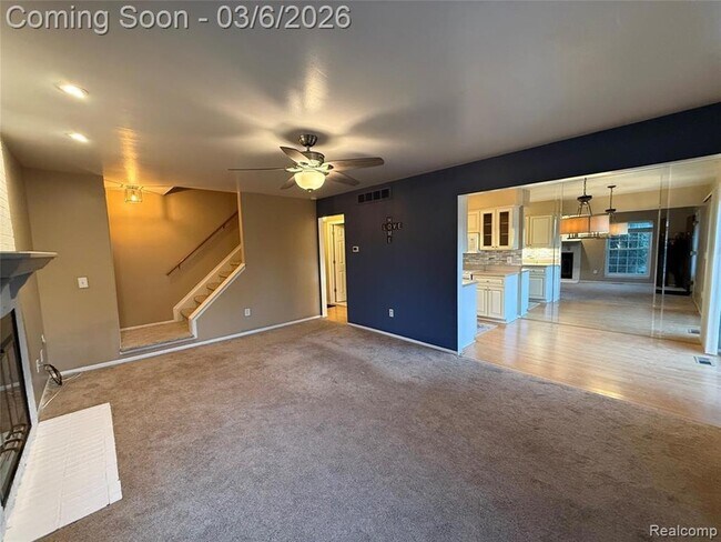 Building Photo - 44585 N Bunker Hill Dr