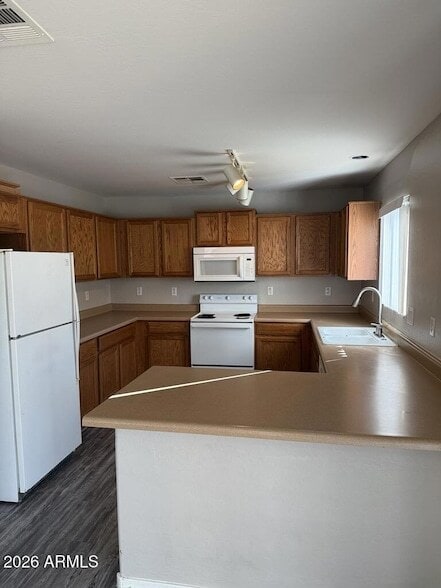 Building Photo - 11291 W Magnolia St