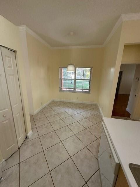 Building Photo - 1572 Banyan Way