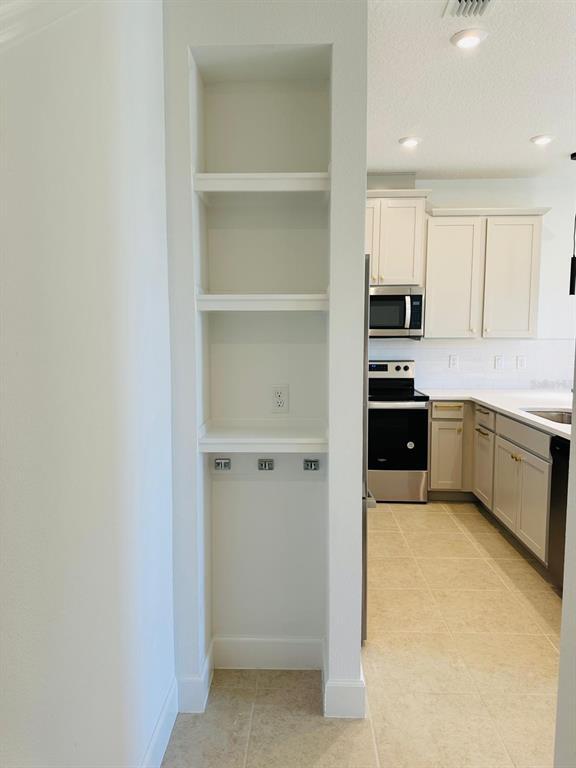 Building Photo - 7846 Clove Hitch Wy