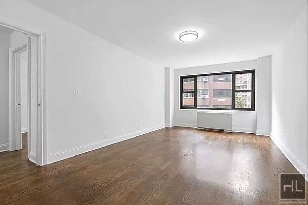 Building Photo - East 89th STREET