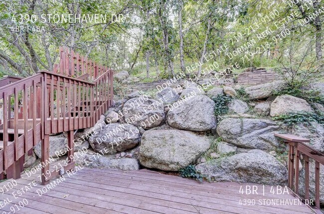 Building Photo - 4390 Stonehaven Dr