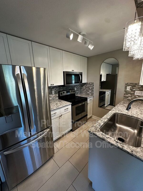 Building Photo - 3008 N Narrows Dr