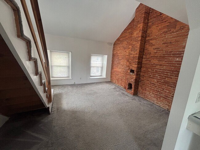 Building Photo - 3916 Terrace St