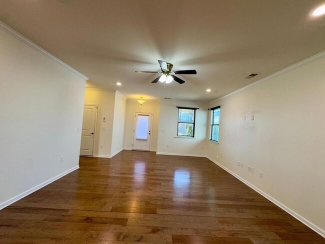 Building Photo - 1200 Governess Ln