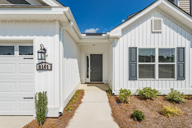 Building Photo - 8165 Bannock Cir