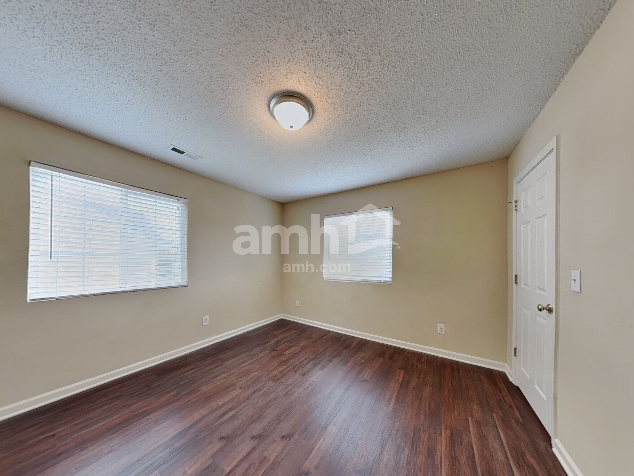 Building Photo - 3345 Wiliton Way