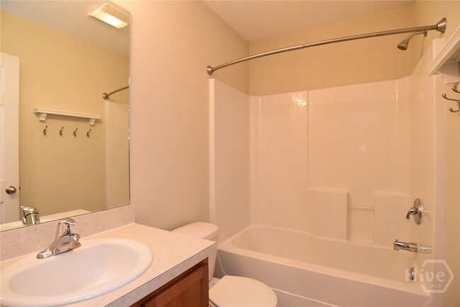 Building Photo - 5 Canyon Oak Loop