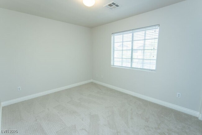 Building Photo - 313 Gemstone Hill Ave