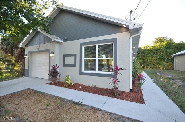 Building Photo - 2218 Quality Life Ctr Wy