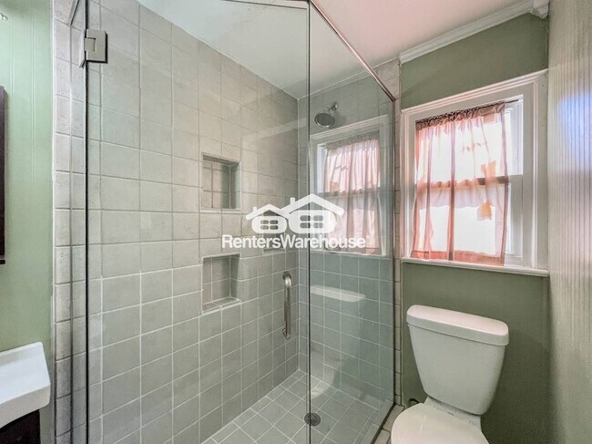 Building Photo - 1341 Boxwood Cir