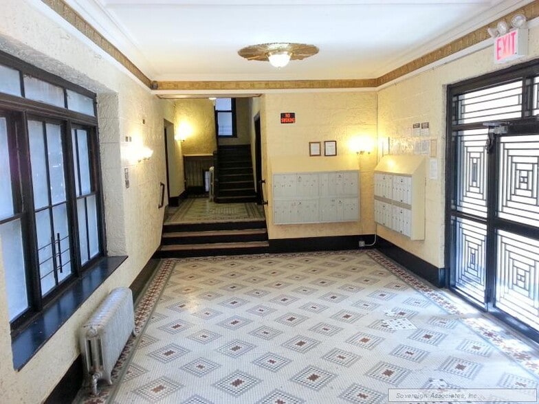 Building Photo - 235 W 146th St