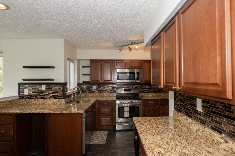 Building Photo - 526 Chanticleer