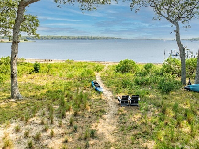 Building Photo - 47L S Ferry Rd