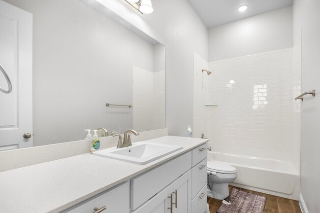 Building Photo - 16050 Talamore Ln