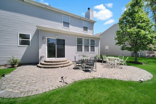 Building Photo - 2743 Rourke Dr