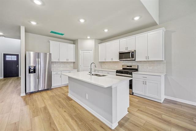 Building Photo - 606 Tidal Dr