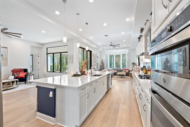 Building Photo - 13528 Machiavelli Way